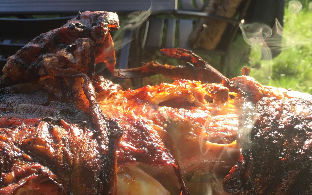 Carving the lamb roast